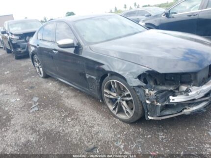 WBAJB9C5XJG463697 2018 BMW