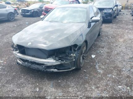 WBAJB9C5XJG463697 2018 BMW