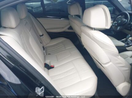 WBAJB9C5XJG463697 2018 BMW