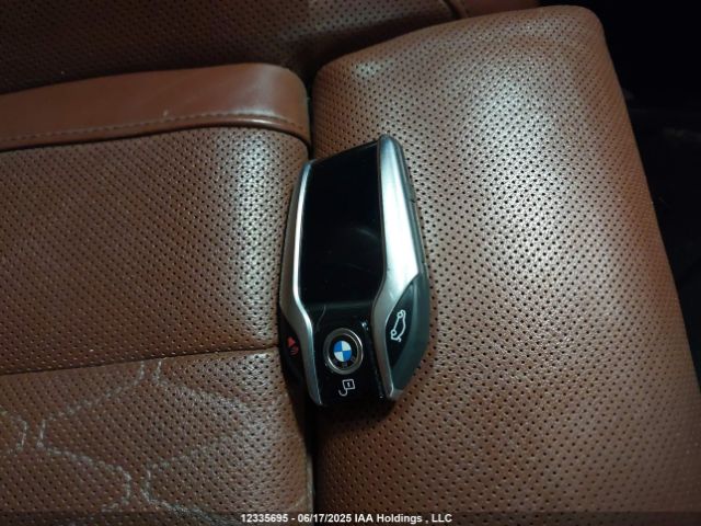 5UXJU2C51KLN49590 2019 BMW