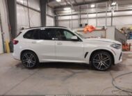 5UXJU2C51KLN49590 2019 BMW