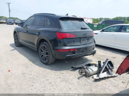 WA1EAAFYXP2137042 2023 AUDI