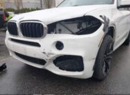 5UXKR0C57JL071054 2018 BMW