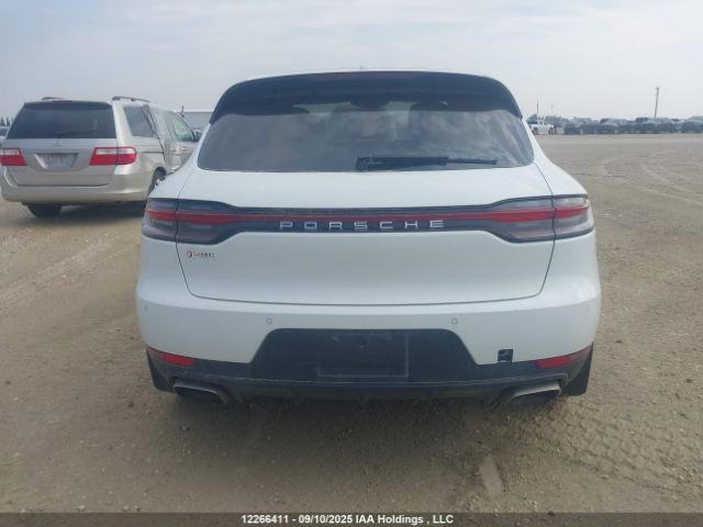 WP1AA2A57KLB05058 2019 PORSCHE