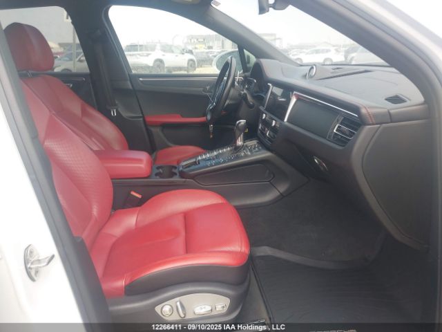 WP1AA2A57KLB05058 2019 PORSCHE