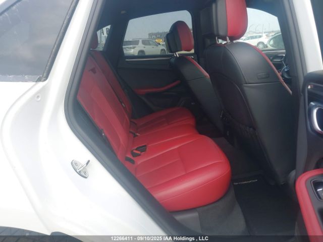 WP1AA2A57KLB05058 2019 PORSCHE