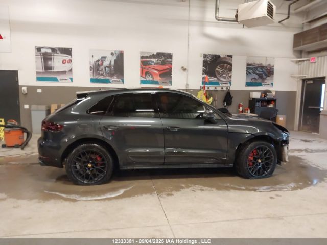 2018 PORSCHE WP1AG2A56JLB65667