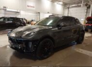 2018 PORSCHE WP1AG2A56JLB65667