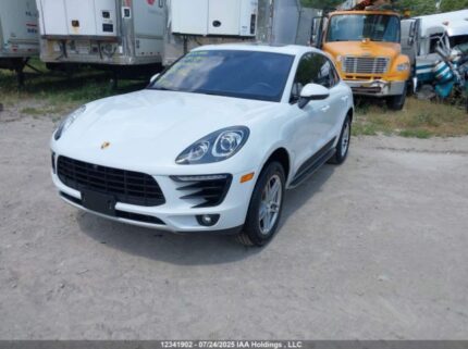 WP1AA2A5XJLB11676 2018 PORSCHE