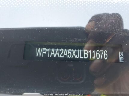 WP1AA2A5XJLB11676 2018 PORSCHE