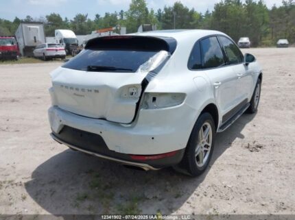 WP1AA2A5XJLB11676 2018 PORSCHE