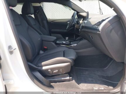 5UX33DT07S9Z18963 2025 BMW
