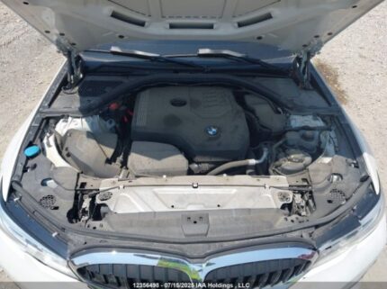 3MW5R7J01L8B11215 2020 BMW