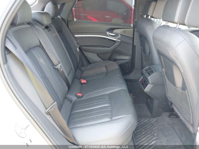WA13AAGE2MB000720 2021 AUDI