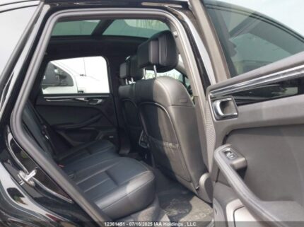 WP1AB2A56MLB36401 2021 PORSCHE