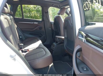 WBXJG9C03M5T82200 2021 BMW