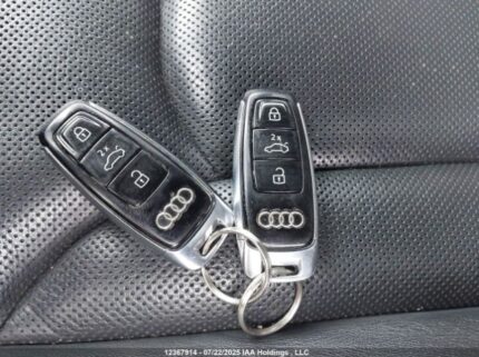 WA1MXAF75LD009467 2020 AUDI