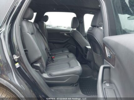 WA1MXAF75LD009467 2020 AUDI