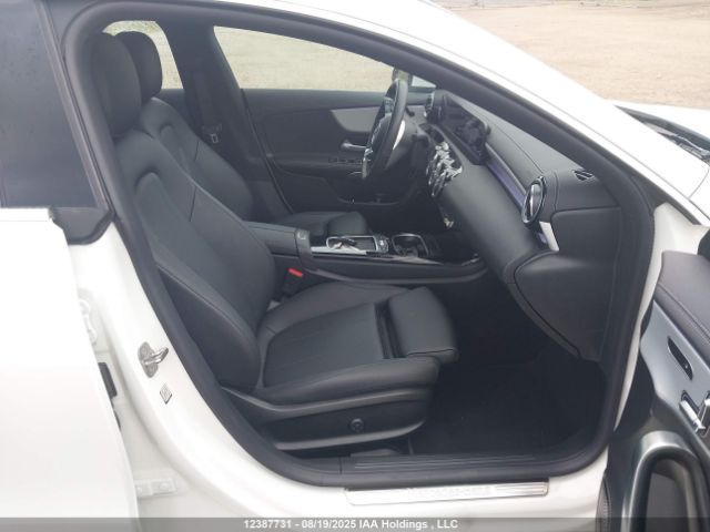 W1K5J4HB7SN528582 2025 MERCEDES-BENZ
