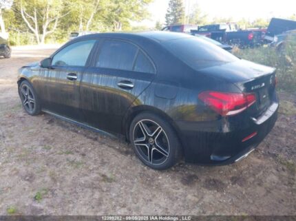 2022 MERCEDES-BENZ A 220 4MATIC | VIN: W1K3G4FB8NJ356566