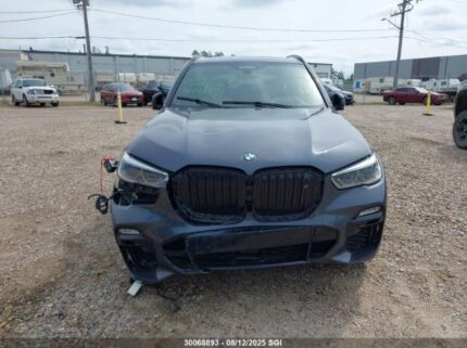5UXJU4C07M9F05886 2021 BMW