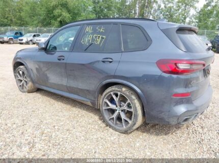 5UXJU4C07M9F05886 2021 BMW