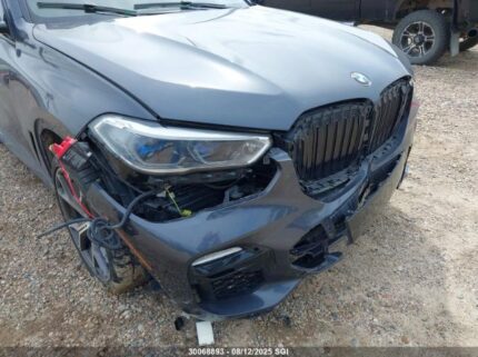 5UXJU4C07M9F05886 2021 BMW