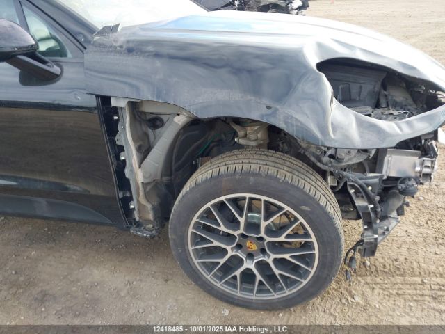 2018 PORSCHE MACAN SPORT EDITION | VIN: WP1AA2A58JLB13314