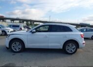 2018 AUDI Q5 PREMIUM | VIN: WA1ANAFY0J2054097