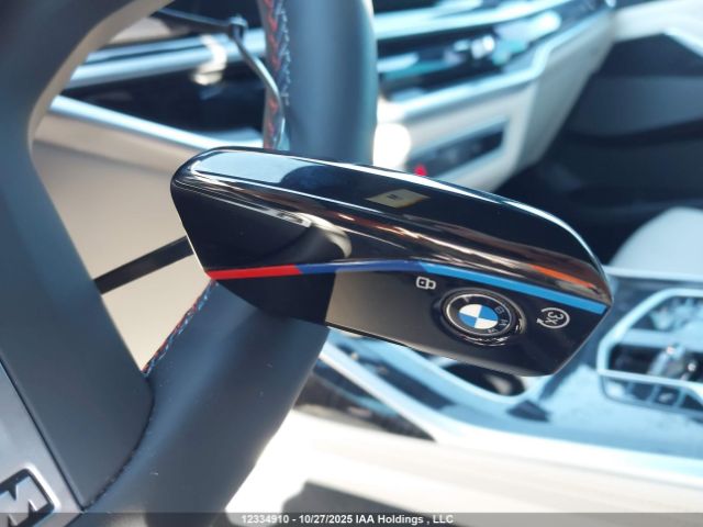 5UX33EM05R9U25622 2024 BMW X7