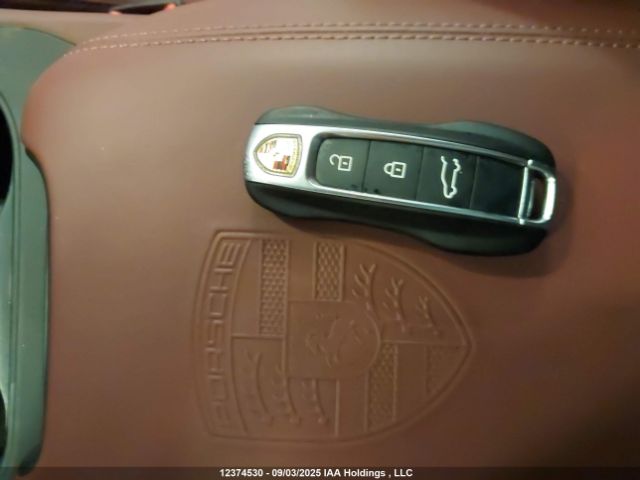 KI1AG2AY2SDA25251 2020 PORSCHE CAYENNE
