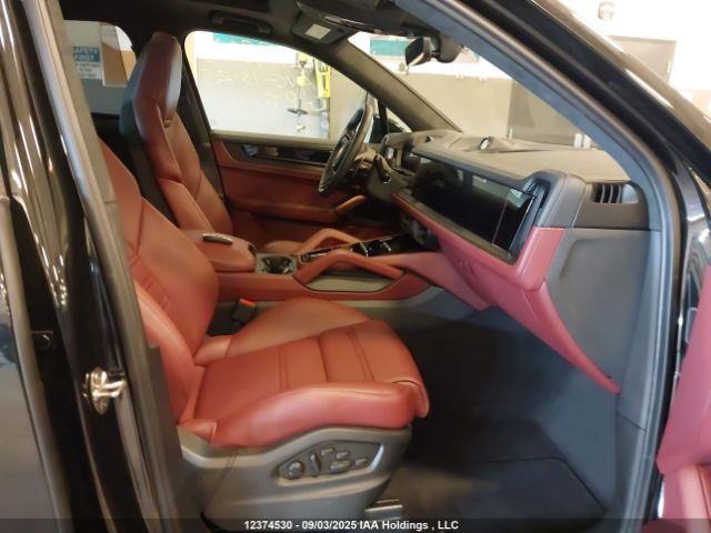 KI1AG2AY2SDA25251 2020 PORSCHE CAYENNE