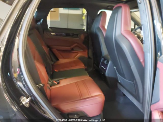 KI1AG2AY2SDA25251 2020 PORSCHE CAYENNE