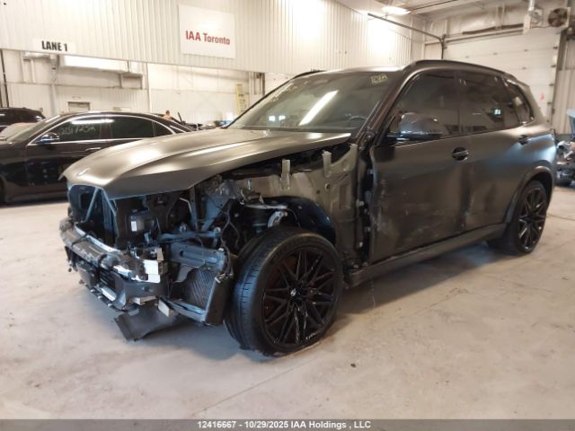 5YM13ET02R9S69900 2024 BMW X5