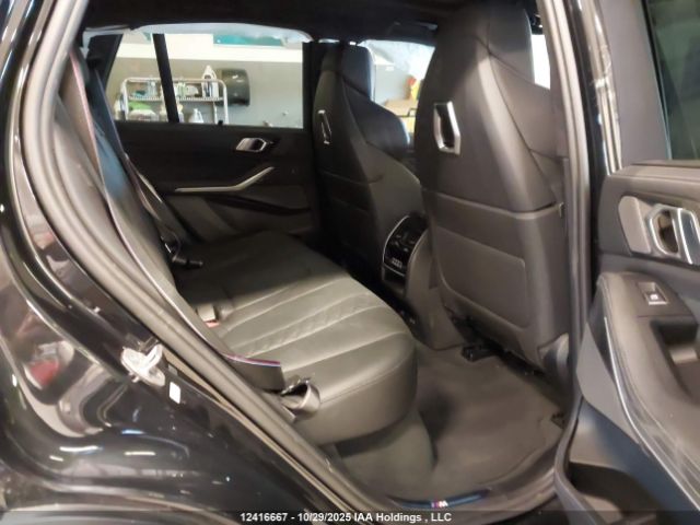 5YM13ET02R9S69900 2024 BMW X5