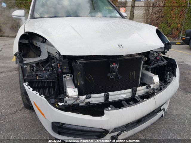 WP1AE2AYXMDA24616 2021 PORSCHE CAYENNE
