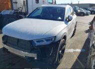 WA1CNAFY0J2120995 2018 AUDI Q5
