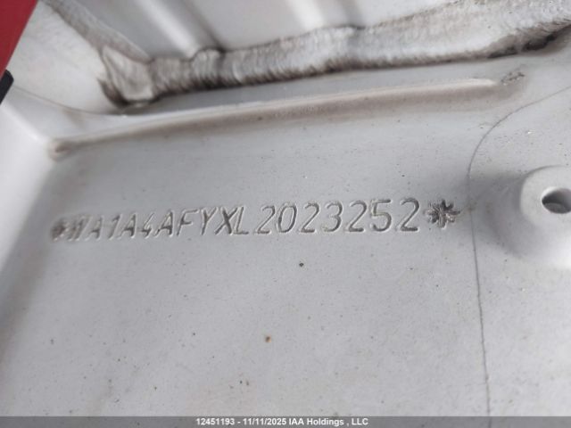 WA1A4AFYXL2023252