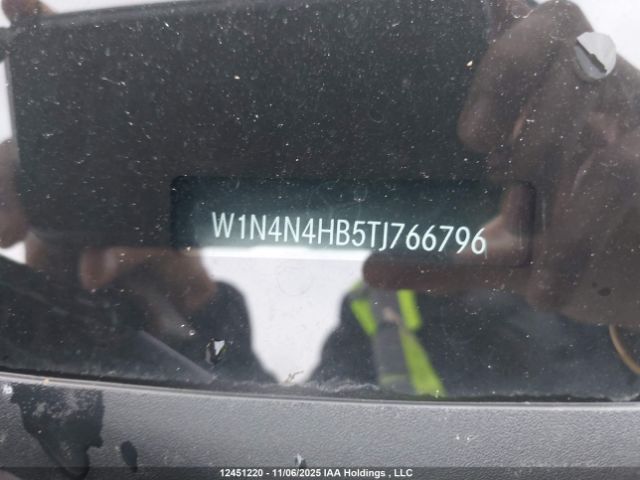 W1N4N4HB5TJ766796