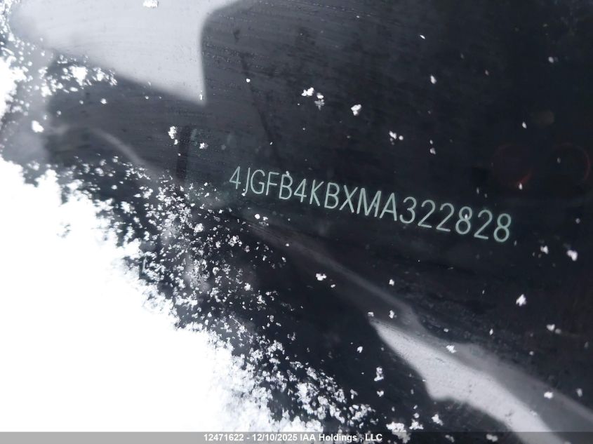 4JGFB4KBXMA322828