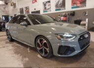 2021AUDIS4|WAUC4AF41MA032213