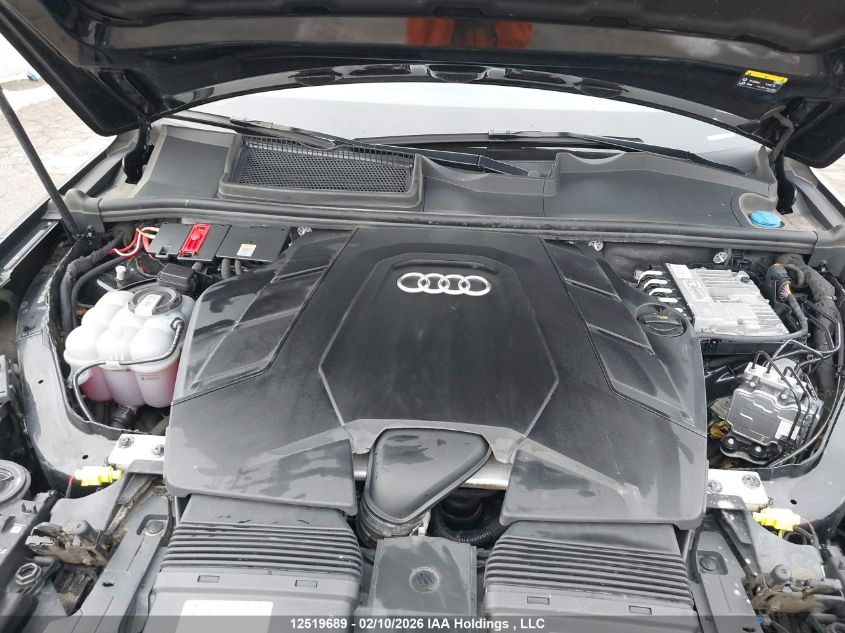 2022AUDIQ7|WA1MXBF77ND012685