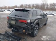2022AUDIQ7|WA1MXBF77ND012685