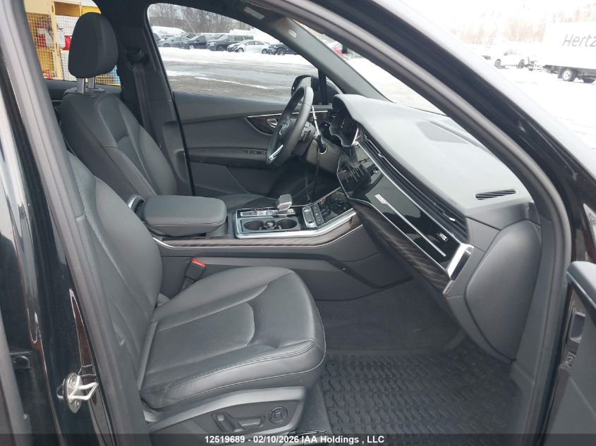 2022AUDIQ7|WA1MXBF77ND012685