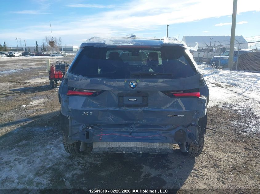 2023BMWX1|WBX73EF03P5W68000