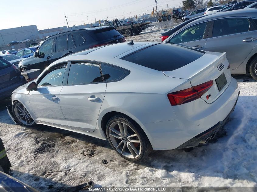 2022AUDIS5|WAUB4CF56NA007583