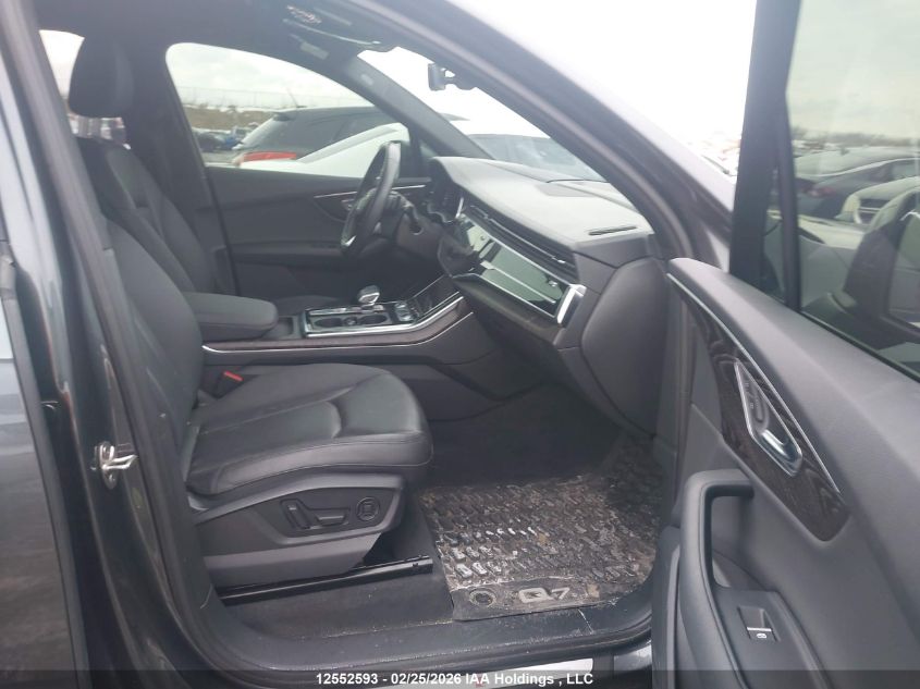 2022AUDIQ7|WA1WXBF73ND010229