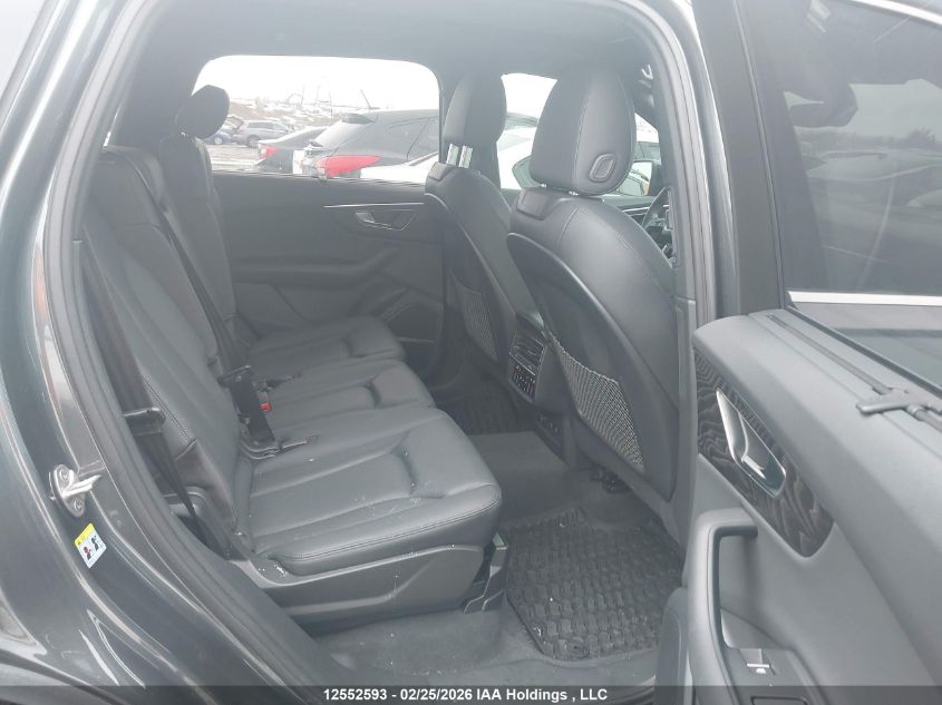 2022AUDIQ7|WA1WXBF73ND010229