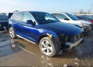2022AUDIQ5|WA1EAAFY5N2112711