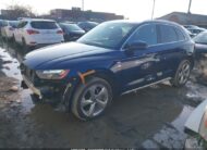 2022AUDIQ5|WA1EAAFY5N2112711